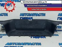 Накладка заднего бампера Toyota Hilux, AN120, 8 поколение  PC1760K00S. Дефект.