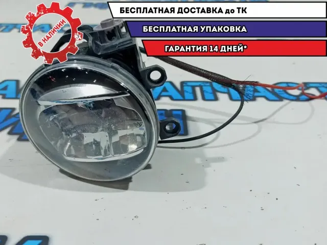Противотуманная фара Toyota Land Cruiser j200, 11 поколение  1379404F3. Сломан кронштейн.