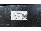 Накладка двери задней правой Toyota RAV4 XA50  7507742040. Дефект, царапины.
