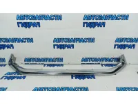 Молдинг решетки радиатора нижний Lexus LX570 Heritage  PZ32760140. Сломаны крепления.