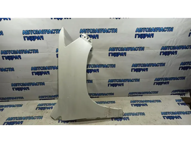 Крыло переднее правое Toyota Land Cruiser j200, 11 поколение  5380160D50. Дефект.