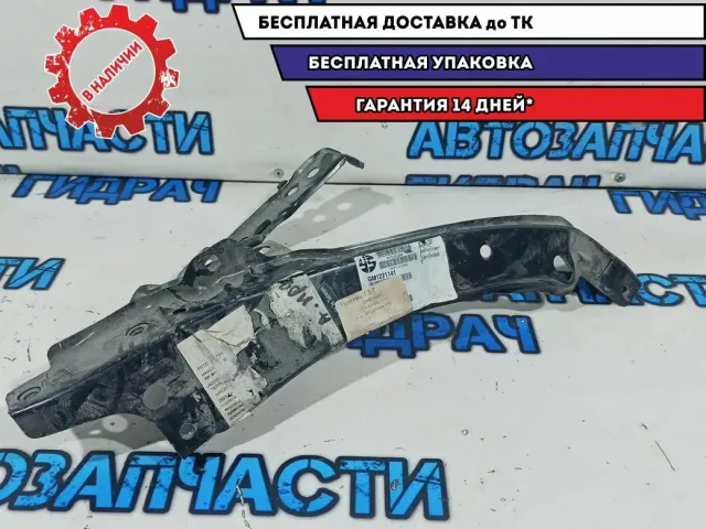 Кронштейн под фару правый Opel Astra H Bamper Bamper OP30015AR. Аналог TYG.