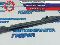 Пыльник переднего крыла правого Lexus Lx570, 3 поколение  5380560030. Дефект.