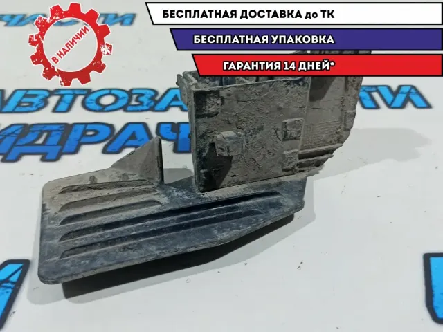 Накладка подножки левой Toyota Fortuner AN160, 2 поколение.  517920K010.