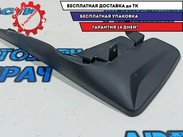 Брызговик передний левый Toyota Rav4, XA40, 4 поколение  76621YY110A. Новый.