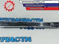 Молдинг задней правой двери Toyota  LAND CRUISER 200 75075-60140 Царапины.