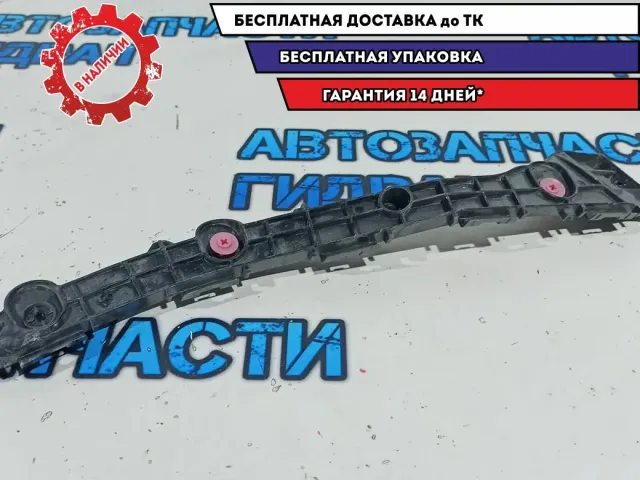 Кронштейн заднего бампера левый Lexus Rx 52576-48050