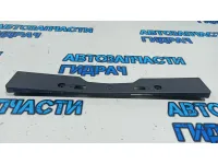 Накладка бампера под номерной знак Toyota Rav4 XA40 5211442120