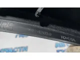 Накладка заднего крыла правого Toyota RAV4, XA50, 5 поколение 7506142010. Сломано крепление. Царапины.
