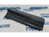 Накладка двери задней правой Toyota Rav4, XA40, 4 поколение 75077-42020. Царапины.