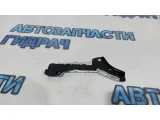 Кронштейн передней панели Toyota Camry 53211-33081. Новый.