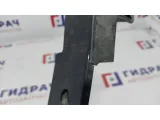 Накладка переднего бампера под номер Toyota Land Cruiser J200, 11 поколение  5211460140. Дефект.