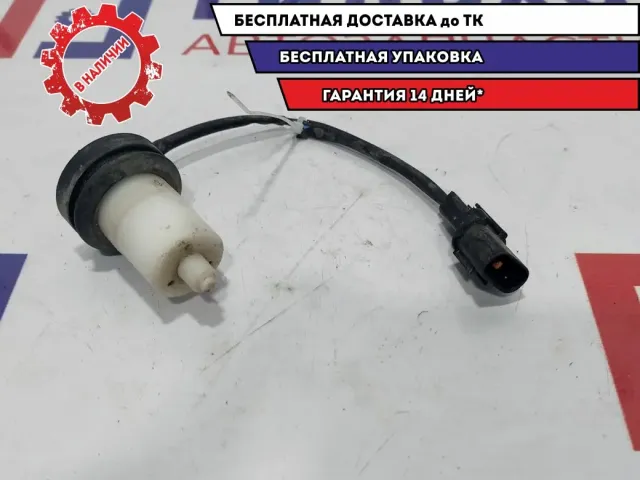 Датчик уровня в бачок омывателя Hyundai i30, 2 поколение  985202M500.