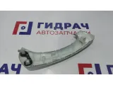 Накладка ручки двери передней правой Nissan Terrano D10  809606460R. Царапины.
