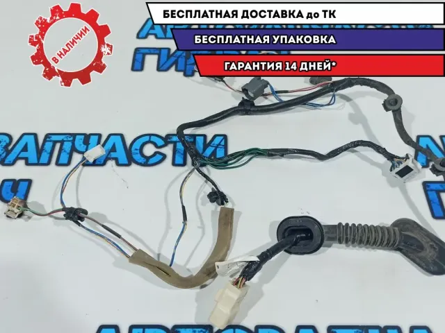 Проводка задней правой двери Subaru Tribeca 81822-XA00B.