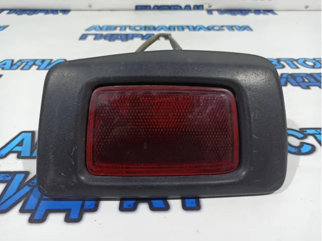 Фонарь противотуманный Subaru Tribeca.