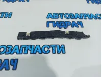 Направляющая заднего бампера правая Subaru Tribeca 57707-XA08A.