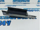 Кронштейн передней левой ручки Subaru Tribeca 92044XA010.