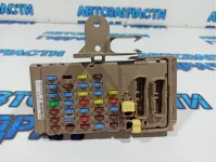 Блок предохранителей Subaru Tribeca 82201-XA00B.