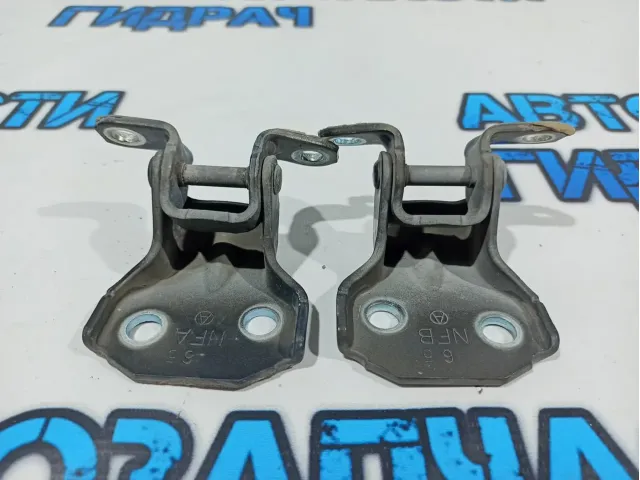 Петли двери передней левой Subaru Tribeca.