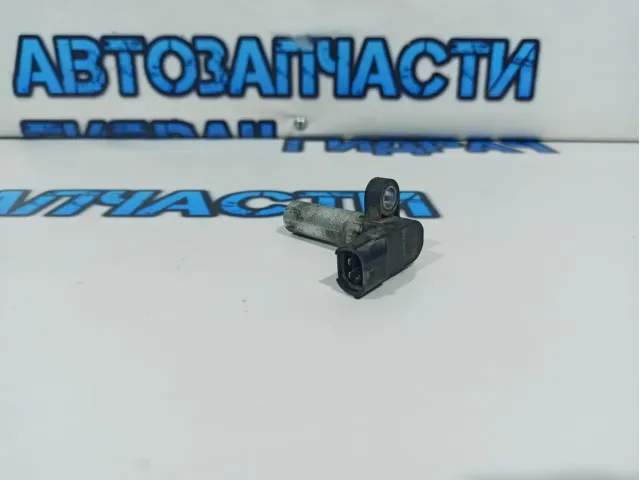 Датчик положения коленвала Subaru Tribeca 22053-AA070.