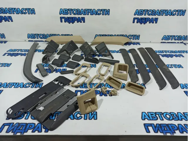 Пластик салонный Subaru Tribeca.