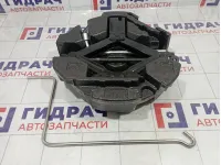 Домкрат Subaru Forester (SK/S14)