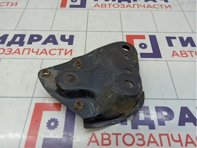Кронштейн передней балки правый Subaru Forester (SK/S14)