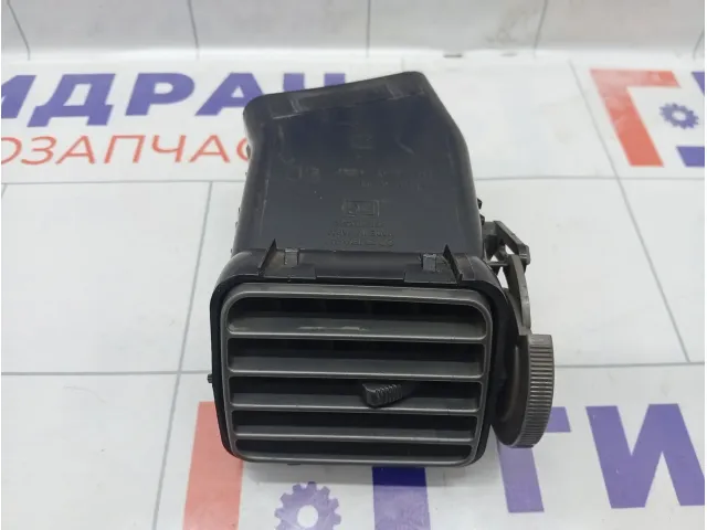 Дефлектор воздушный правый Subaru Forester 66110FG000