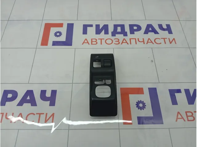 Накладка торпедо Subaru Forester 83002FG000