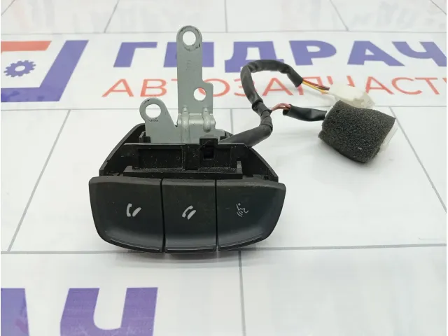Блок кнопок в рулевое колесо Subaru Forester 83158FG000