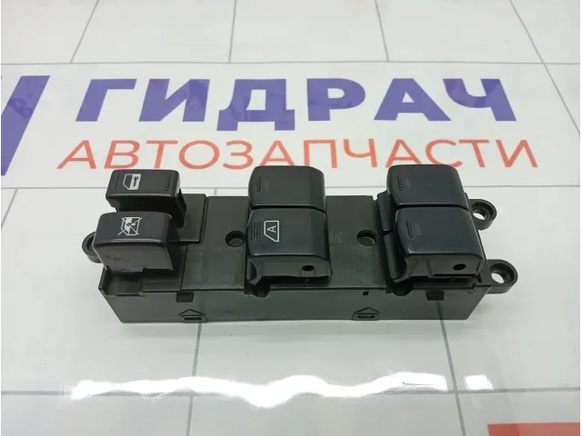 Блок управления стеклоподъемниками Subaru Forester 83071SC080