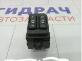 Кнопка обогрева сидений Subaru Forester 83245SC010