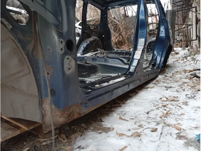 Порог со стойкой левый Subaru Forester
