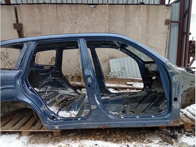 Порог со стойкой правый Subaru Forester