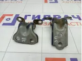 Петли двери задней правой Subaru Forester