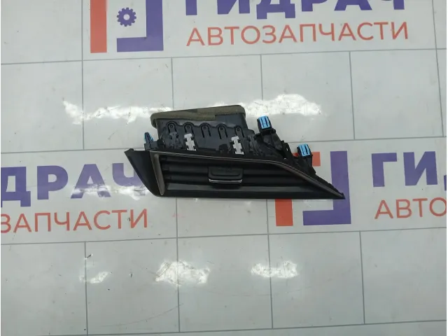 Дефлектор воздушный центральный правый Subaru Forester 66110SJ000