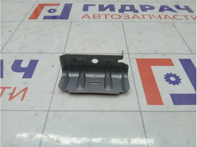 Кронштейн накладки замка багажника Subaru Forester 94080SC020