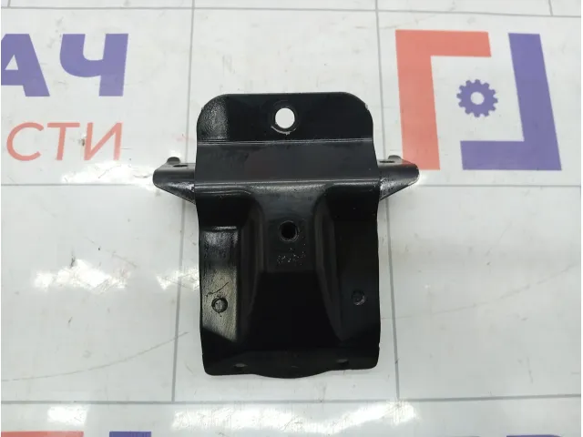 Кронштейн бампера переднего центральный Subaru Forester 57715SJ300
