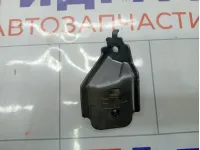 Кронштейн крепления обшивки багажника правый Subaru Forester 96170SG000