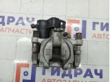 Суппорт тормозной задний правый Subaru Forester 26692SJ000