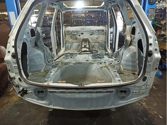 Панель задняя Subaru Forester (SK/S14)