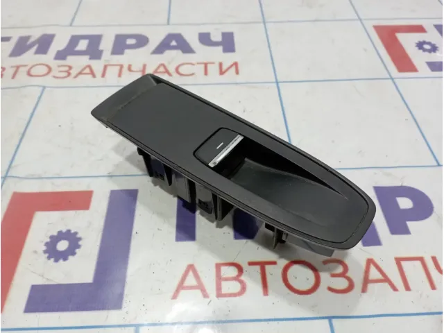 Кнопка стеклоподъемника Subaru Forester (SK/S14)