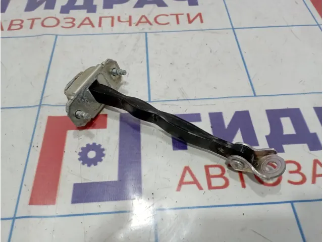 Ограничитель двери задний Subaru Forester (SK/S14)