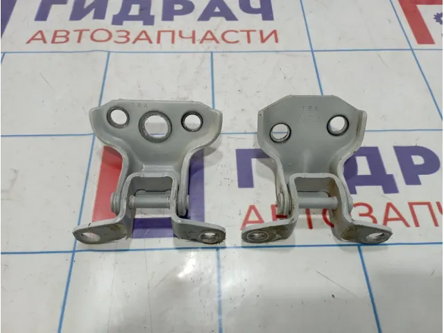 Петли двери передней правой Subaru Forester (SK/S14)