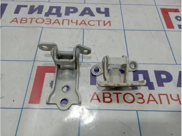 Петли двери задней левой Subaru Forester (SK/S14)