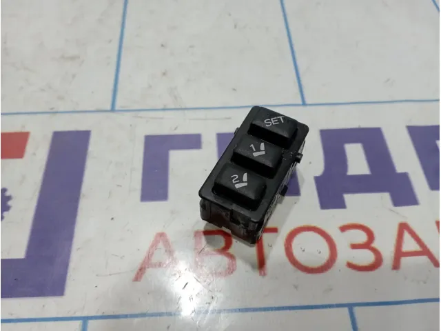 Кнопка памяти регулировки сиденья Subaru Forester (SK/S14)
