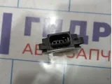 Моторчик заслонки решетки радиатора Subaru Forester (SK/S14)