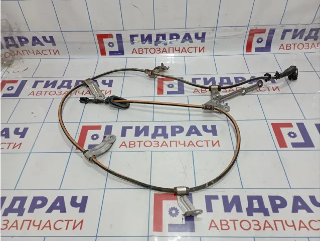 Проводка стояночного тормоза левая Subaru Forester (SK/S14)