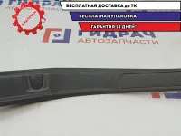 Накладка порога внутренняя задняя левая Subaru Impreza (G12) G12 94061-FG030-JG. Потертость.